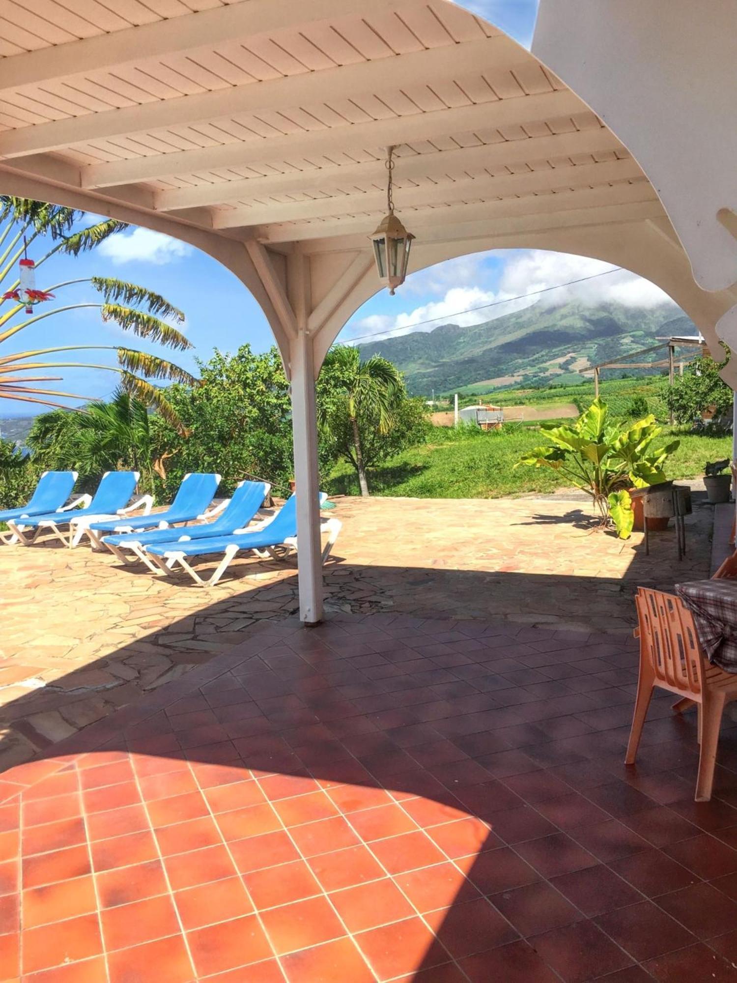 Villa Enchantee Avec Vue Sur Mer Et Piscine Au Carbet Ле-Карбе Экстерьер фото